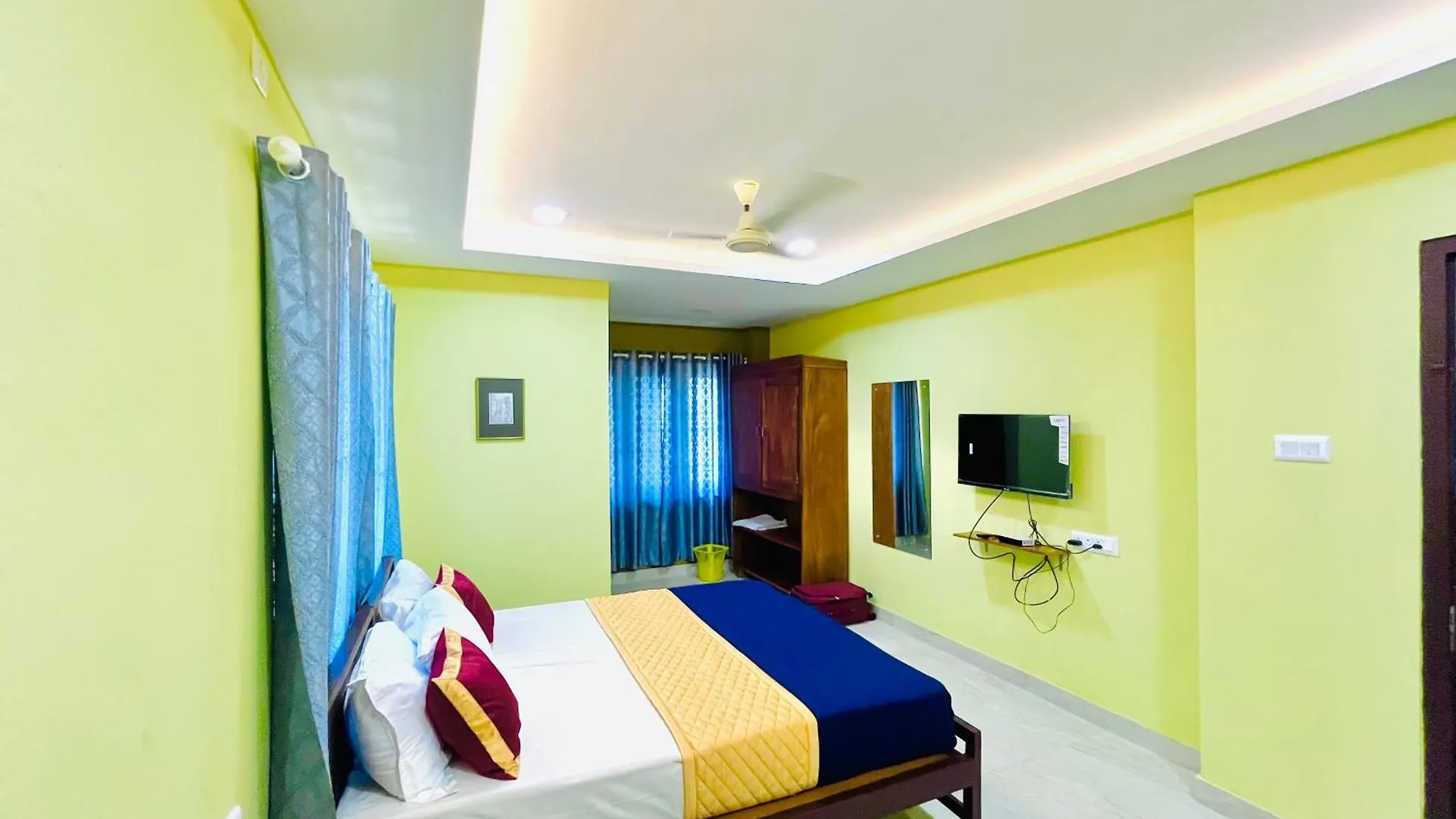 Madaparambil Residency Alwaye