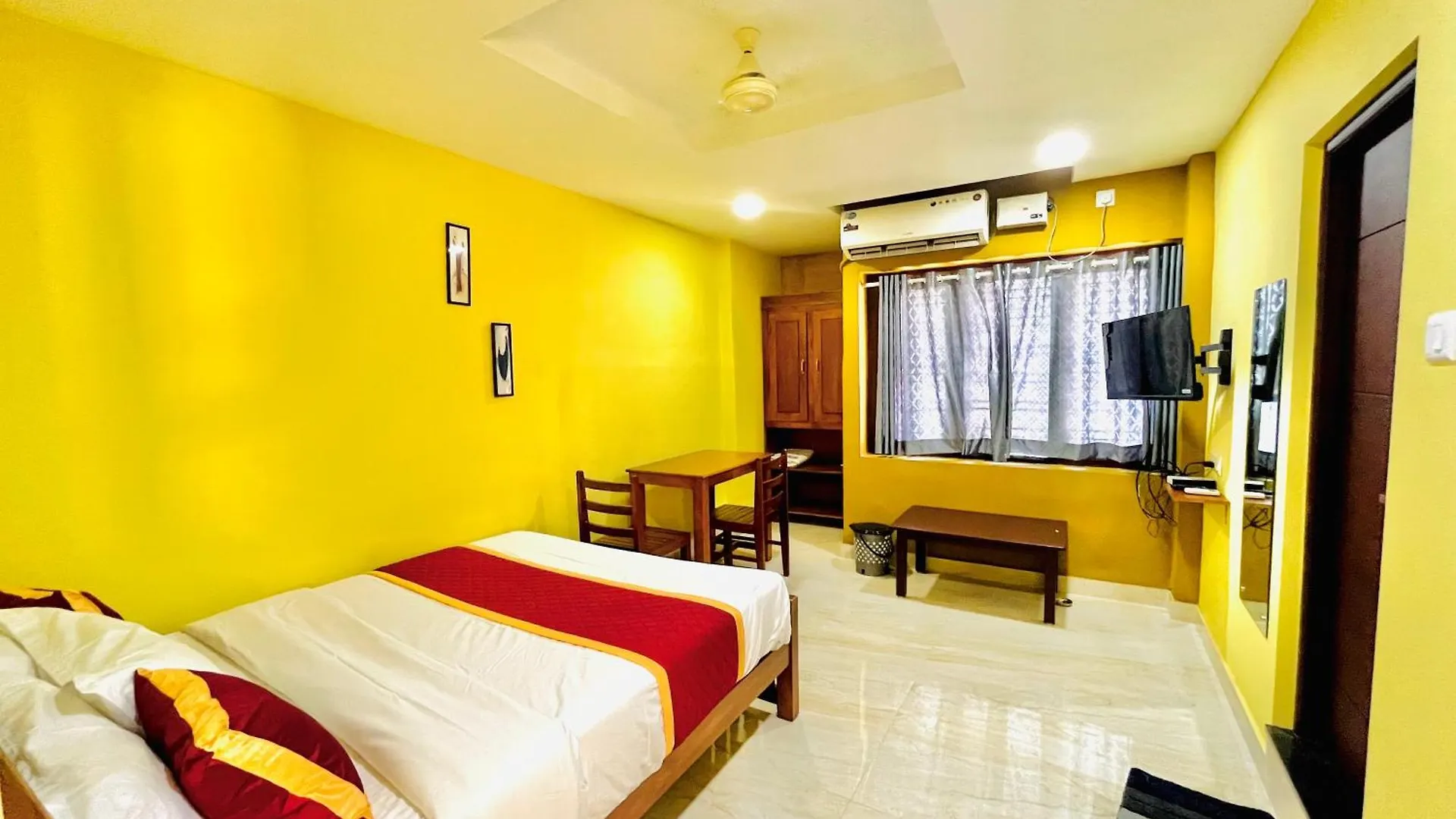 Madaparambil Residency Alwaye Hotel