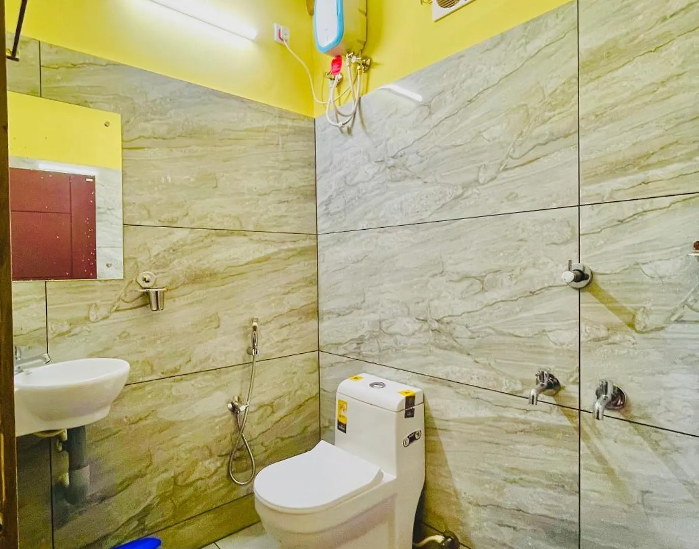 Hotel Madaparambil Residency Alwaye