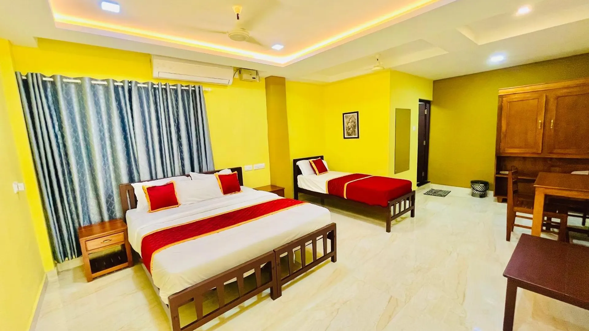 Madaparambil Residency Alwaye